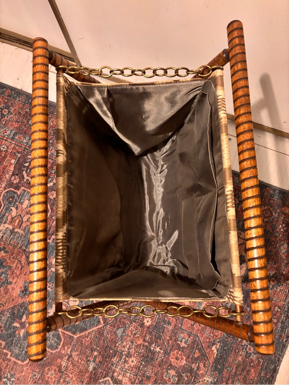 Vintage Folding Magazine Rack Storage - Picture 4 of 4